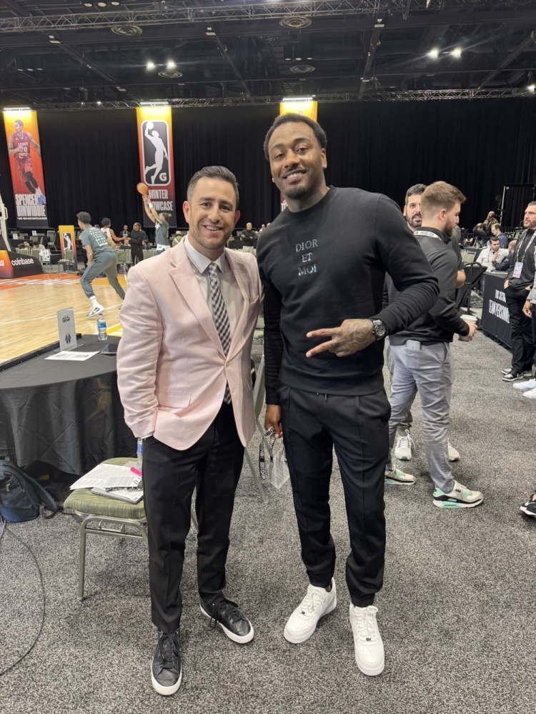 必发-苏群点评沃尔与格里芬:虽早别赛场,成功转型媒体展新章