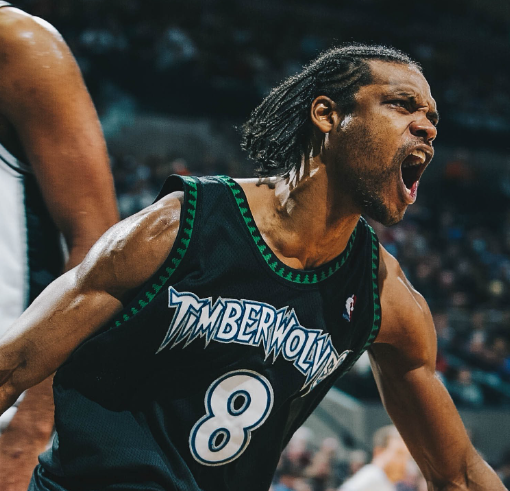 NBA史上最奇葩的7大退役原因，伯德太“抠门”，一人害怕坐飞机