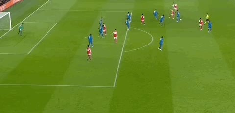 1666308785881016376.gif 【早报】滕哈赫说到做到!C罗遭停赛!1月或走人!